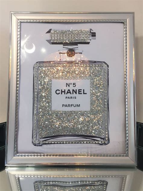 chanel photo frame glitter.